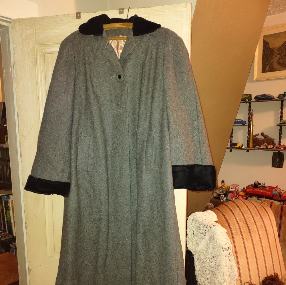 Coat (1950?) Lucy Coat